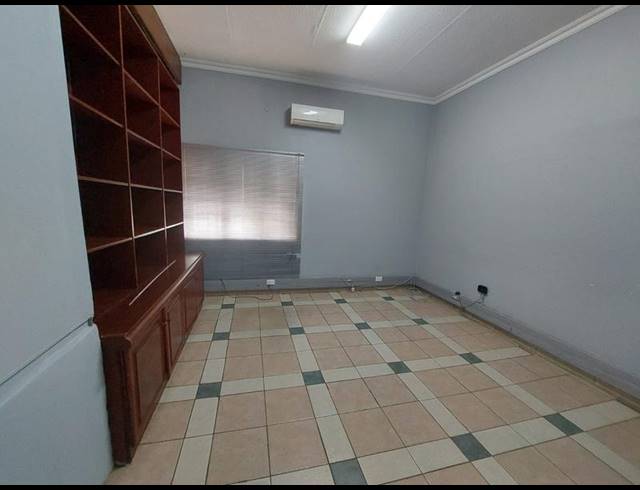 BUSINESS PROPERTY TO RENT IN VANDERBIJLPARK SE 3